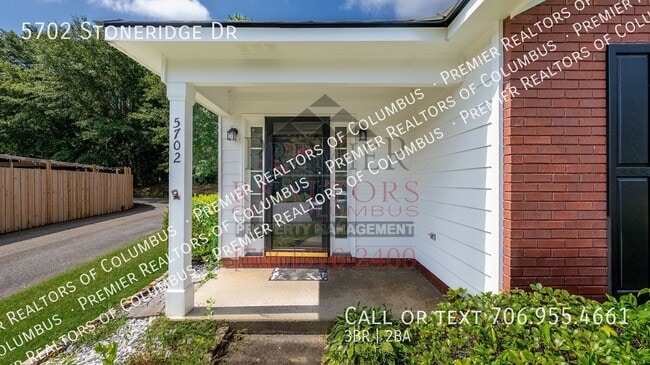 5702 Stoneridge Dr