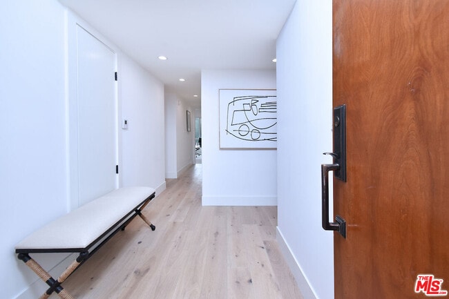 Photo - 11640 Woodbridge St Unidad 304