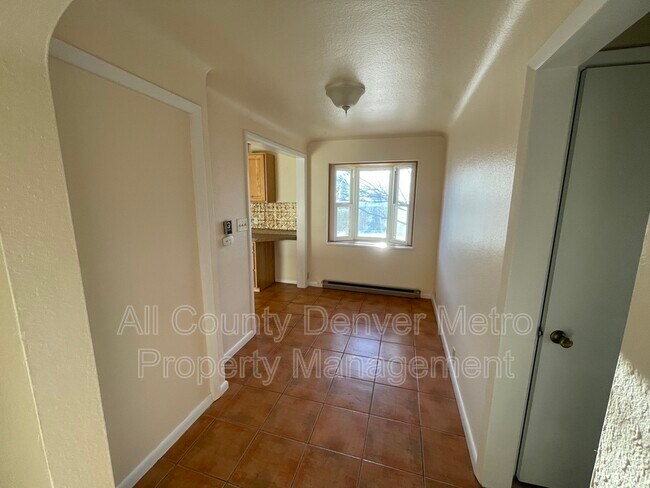 Photo - 2316 East St