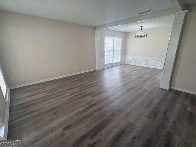 Photo - 3105 Binghampton Ln