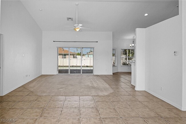 Photo - 16 NW 12th Pl