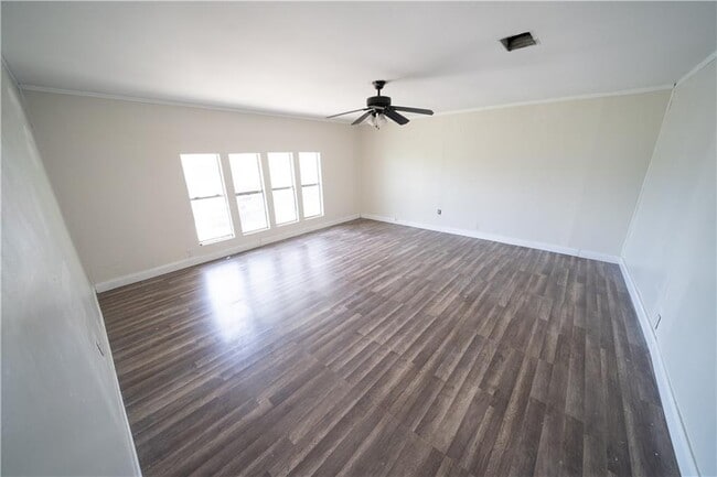 Photo - 1610 La Joya St