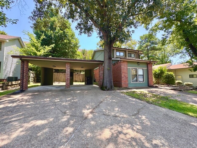4 Bedroom/ 2.5 Bathroom Home in Tanglewood... - 4 Bedroom/ 2.5 Bathroom Home in Tanglewood...