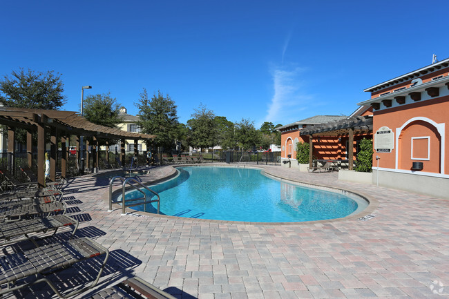 Pool and Spa Deck - Villas at Spring Hill Rental