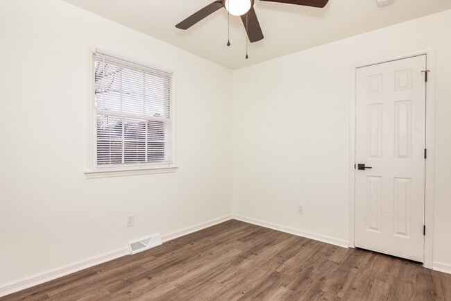Photo - 316 Donna Ave