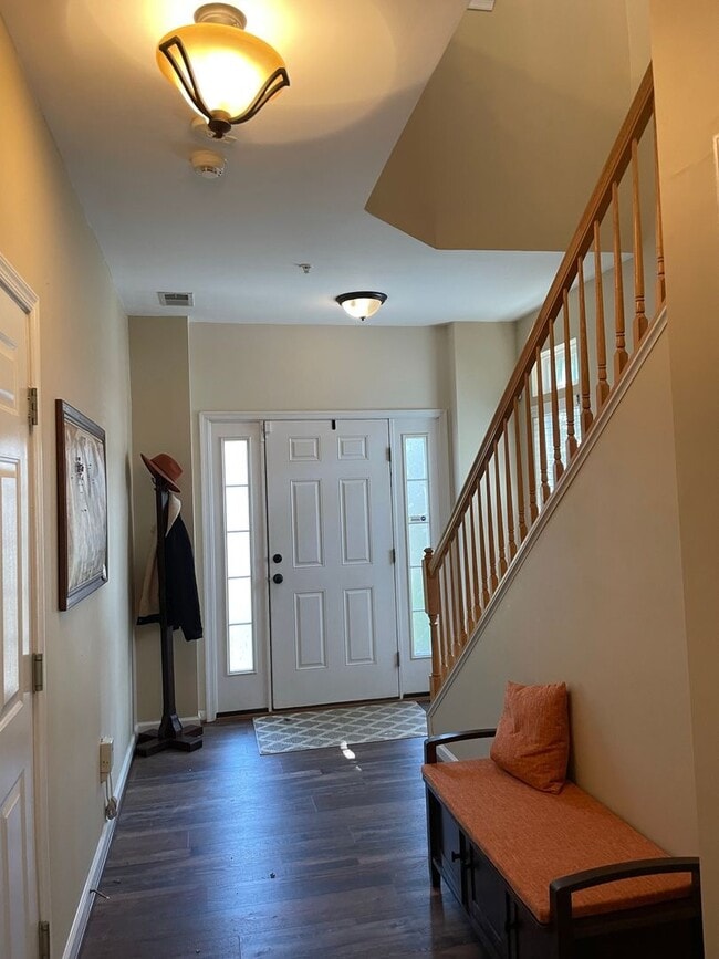 Photo - 4 Level End-Unit TH with Garage!