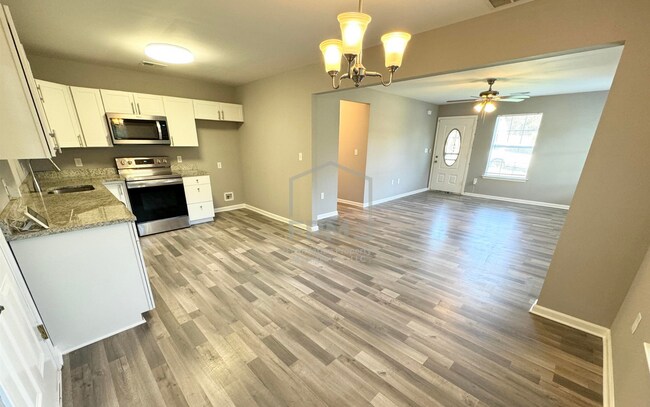 Photo - 4428 Guildhall Dr