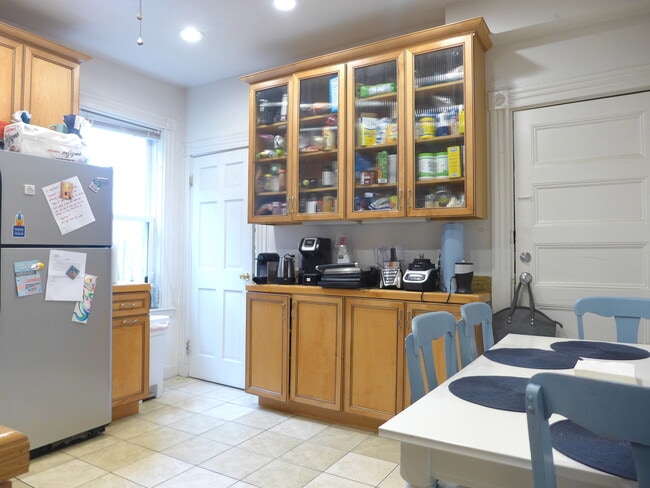 Photo - 808 Parker St Unit 2