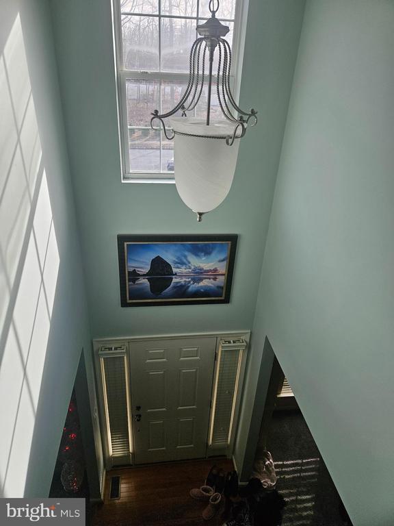 Photo - 1037 Suffolk Dr