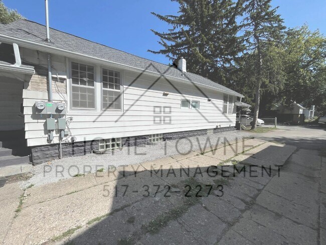 805 W Saginaw St