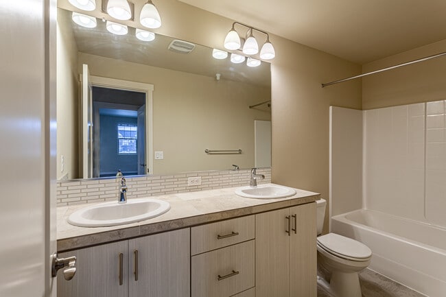 Photo - 16323 NW Chadwick Way Unit 203