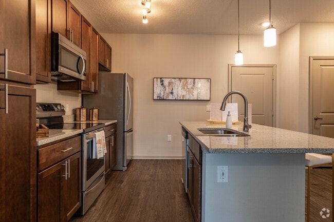 The Silverton - 2Bd/2Ba - San Mateo Crossing