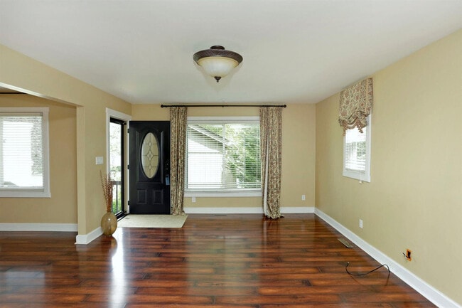 Photo - 1051 Chinoe Rd