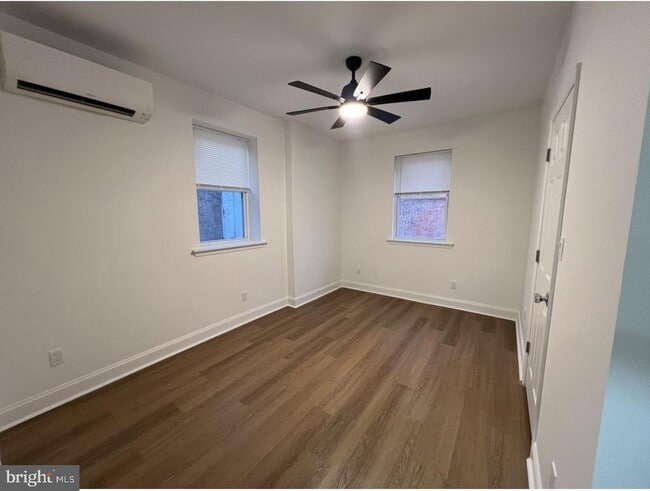 Building Photo - 2115 E Chelten Ave Unit 2