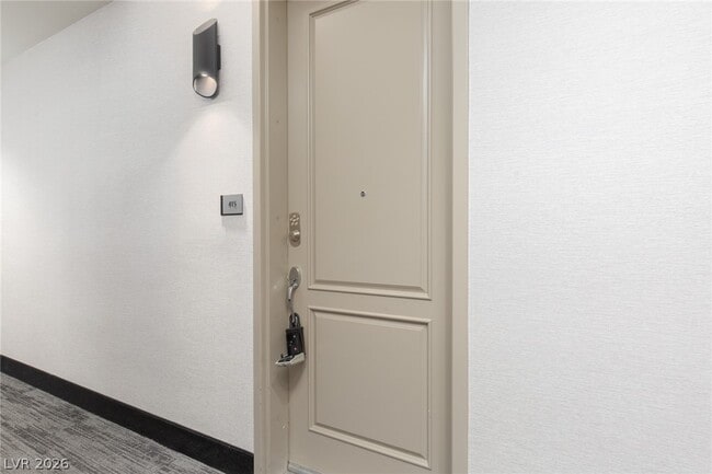 Building Photo - 50 E Serene Ave Unit 415