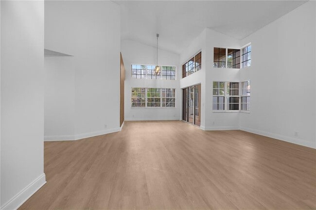 Building Photo - 1525 Seabay Rd Rental