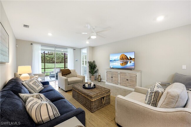 Photo - 14551 Edgewater Cir