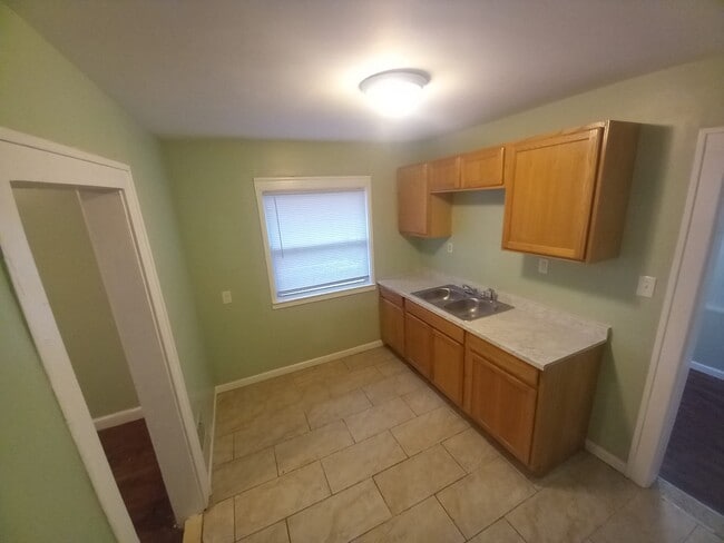 Photo - 24833 Bennett St