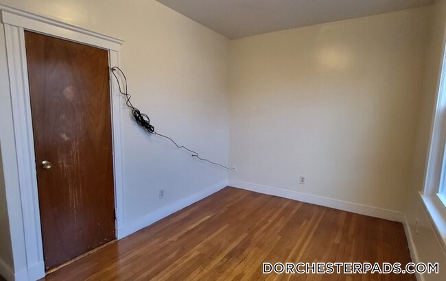 Photo - 19 Mora St Unit 5