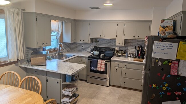 Photo - 3765 S. 58th St.