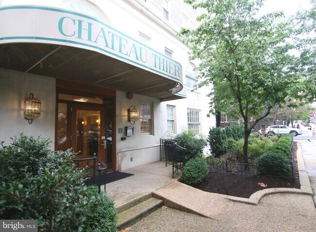 Photo - 1920 S St NW Unidad 101