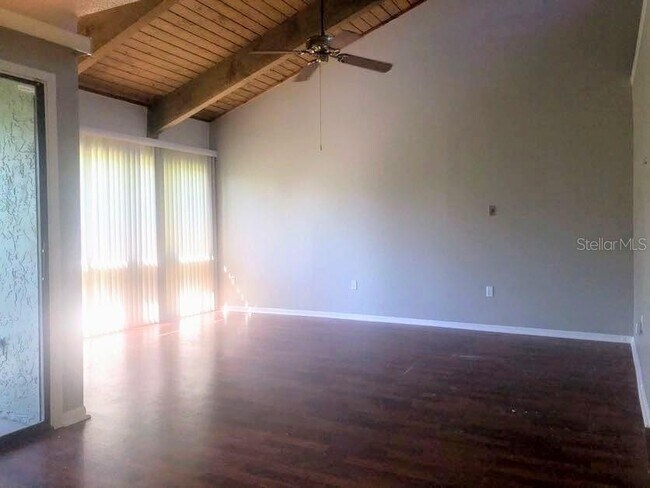 Photo - 5942 Peregrine Ave Unidad 22C