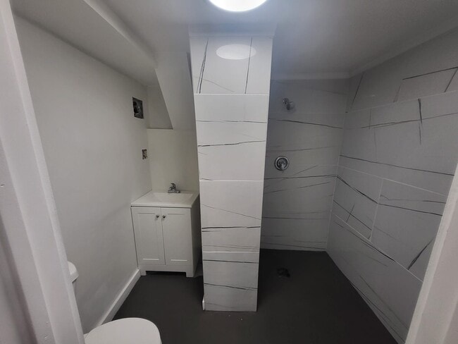 Photo - 162 6th St