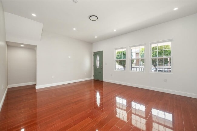 Photo - 10709 220th St Unidad 2