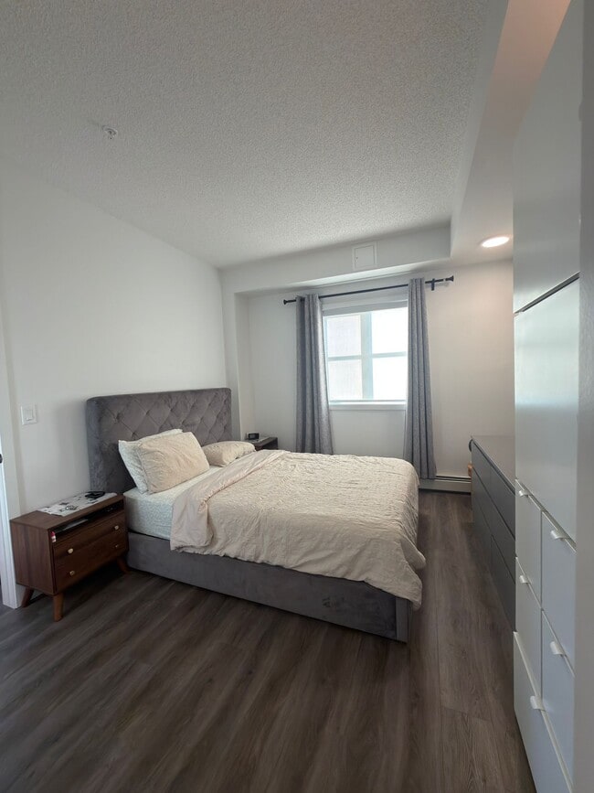 Photo - 350 Livingston Cmn NE Unité 3314