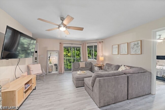 Photo - 3180 Seasons Way Unidad 915