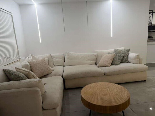 Photo - 2121 N 57th Terrace