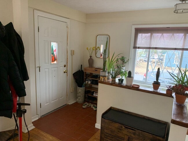 Photo - 3 bd/1.5 bath Charming Home just 4 blocks from IU Jacob's School of Music - Available August 2026!