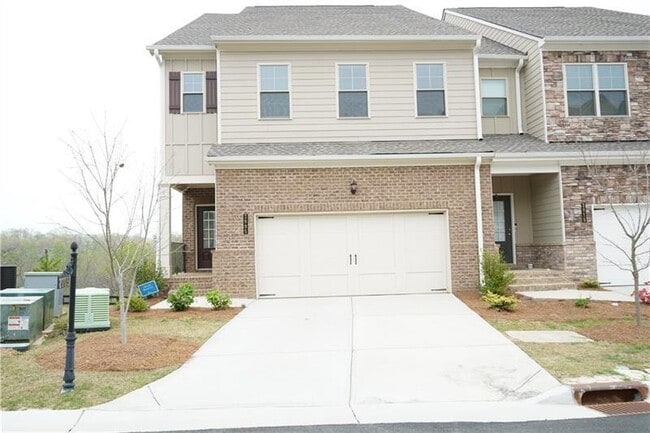 Building Photo - 2005 Manor Pointe Dr