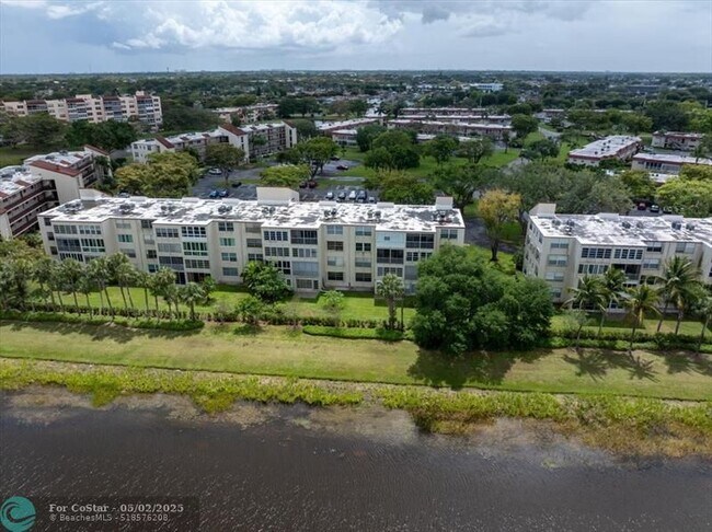 Photo - 25 Abbey Ln Unit 301