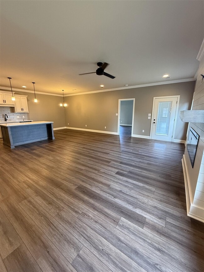 528 Cumberland Pointe Ln