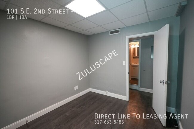 Photo - 101 SE 2nd St Unidad 207