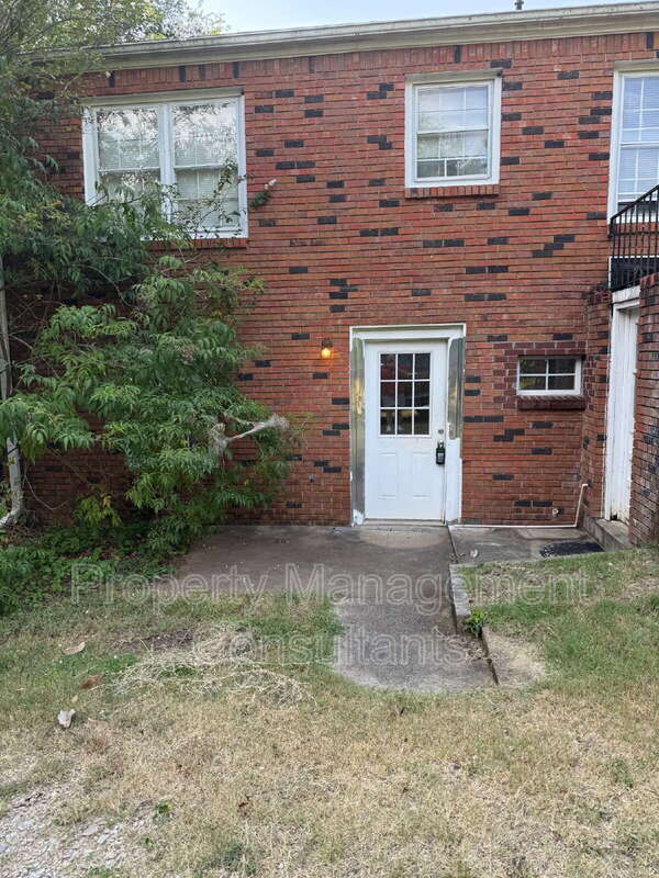 Building Photo - 2804 E 18th Ave Unit 3