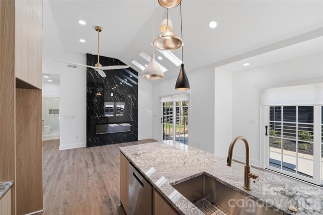 Building Photo - 1840 Merriman Ave