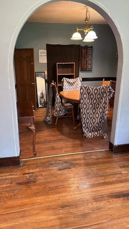 Photo - 612 W Spring St