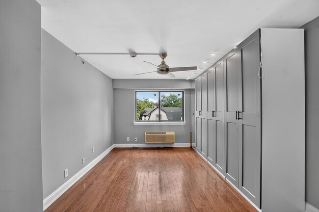 Photo - 60 Parkway Dr Unit 4JJ