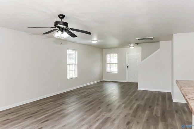 Photo - 120 Darrow Creek Dr