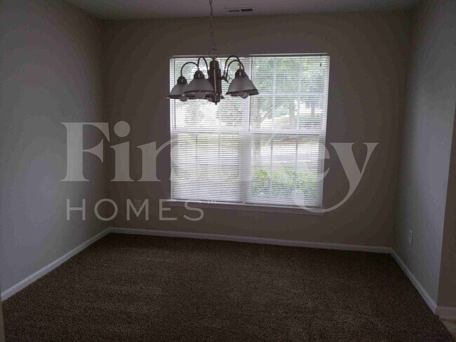 Photo - 3760 Thornaby Cir
