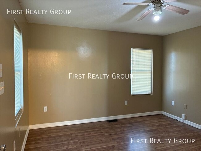 Photo - 2144 Neff Rd