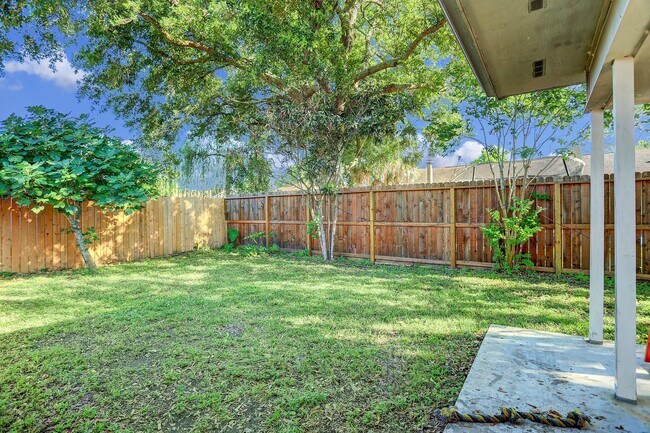 Photo - 7006 Zieglers Grove