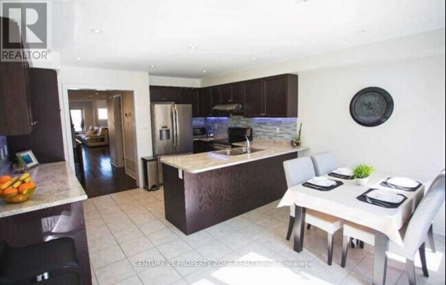 Photo - 1041 Ellesmere Rd