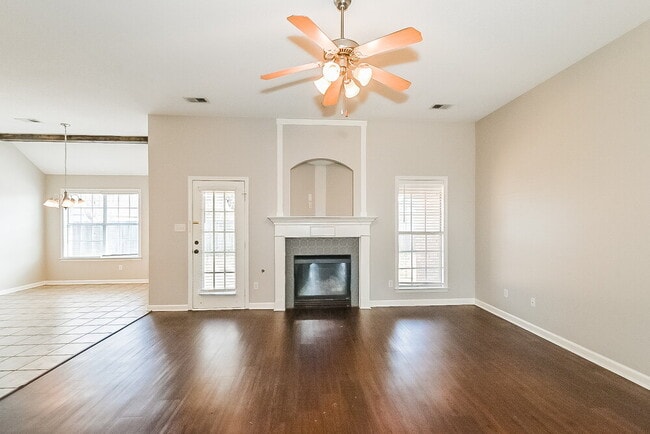 Photo - 7854 Meadow Ridge Ln