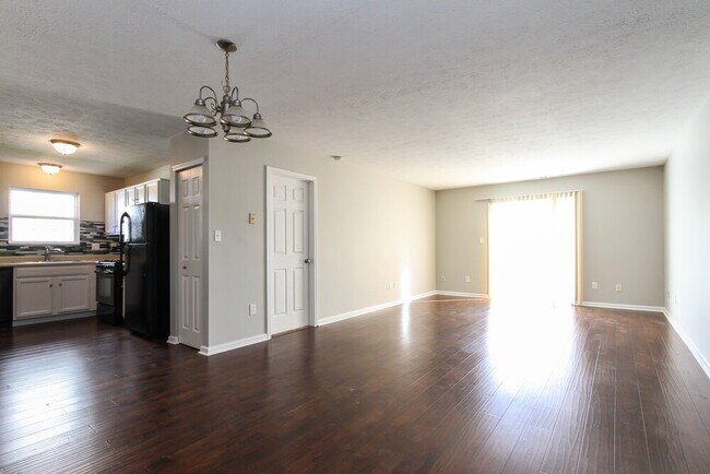 Photo - 6667 W Longview Dr