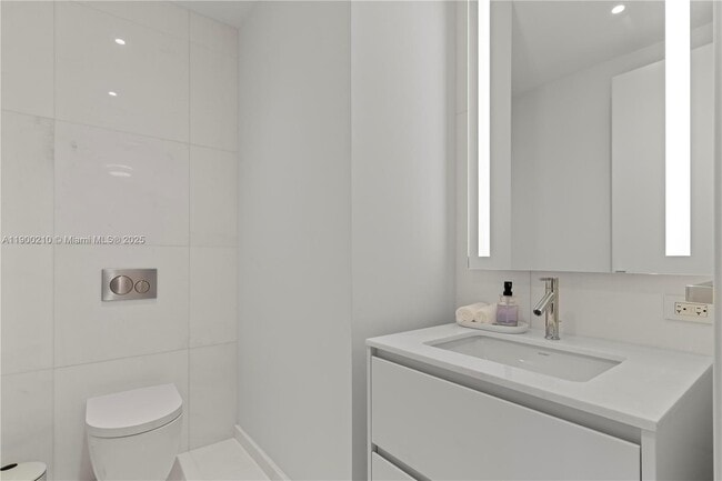 Photo - 300 Biscayne Blvd Way Unit 4509