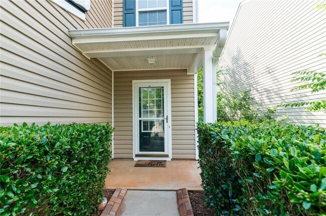 Photo - 2860 Mayfair Dr