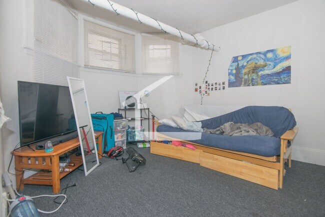 Photo - 2bed apartment in Allston available in 9/1/2026